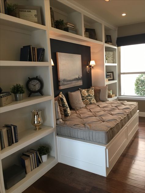 Home Library With Daybed, Diy Daybed With Bookshelves, Bookcase Surrounding Bed, Daybed With Bookshelves, Craft Room With Daybed, Guest Bedroom Ideas Daybed, Daybed Office Guest Room, Day Bed Office Combo, Coffee Table Decor Christmas