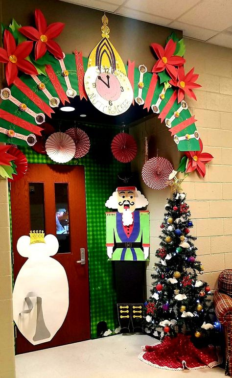 Nutcracker Window Display, Nutcracker Classroom Door, Nutcracker Door Decorations, Mouse King Nutcracker, Christmas Cubicle, Cubicle Decorations, Christmas Cubicle Decorations, Christmas Hallway, Holiday Door Decorations