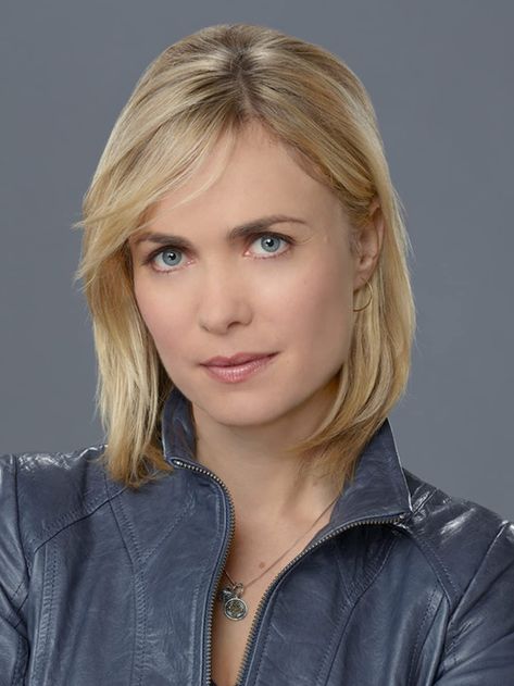 Radha Mitchell Radha Mitchell, Bird People, Celebrities Female, Favorite Celebrities, Movie Stars, Actors & Actresses, Blonde Hair, Melbourne, Close Up