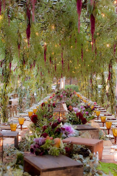 Wedding Ceremony Ideas, Beautiful Wedding Venues, Long Table, Wedding Goals, Wedding Mood, Forest Wedding, Dreamy Wedding, Wedding Themes, Wedding Bells