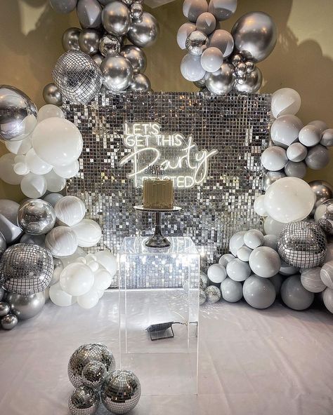 25th Anniversary Decorations, 50th Anniversary Decorations, Shimmer Wall Backdrop, Disco Birthday Party, Disco Party Decorations, Anniversary Decoration, Disco Theme, Shimmer Wall, Bday Party Theme