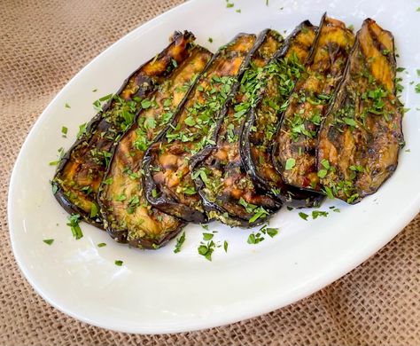 Grilled-then-Marinated Eggplant Broiled Eggplant, Marinated Eggplant, Eggplant Recipes Healthy, Eggplant Parmesan Baked, Eggplant Dishes, Baked Eggplant, Italian Table, Cooking On A Budget, Eggplant Recipes