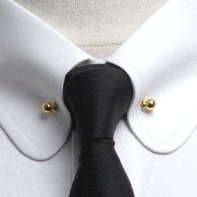 Men's dress shirts featuring rounded collars are a great example of stylish men's image. The round collar shirt was part of Eton age. Club Collar Dress Shirt, Club Collar Shirt, Round Collar Dress, Pin Collar Shirt, Round Collar Shirt, Der Gentleman, Collar Tips, Collar Pins, Mens Club