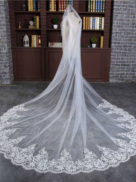 Mantilla Veil Wedding, Ivory Bridal Veil, Ivory Wedding Veils, Lace Veils Bridal, Long Veil Wedding, Cathedral Bridal Veils, Cathedral Wedding Veils, Beautiful Veil, Wedding Bridal Veils