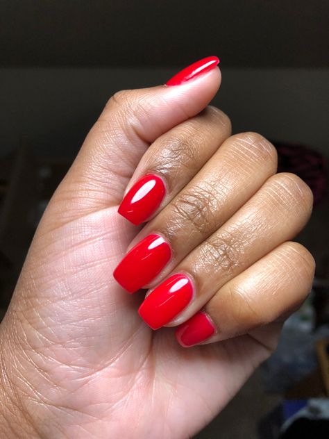 Small Red Acrylic Nails, Red Short Nails Black Women, Red Shirt Nail Designs, Dark Red Nails Design Classy, Natural Gel Nails Ideas Dark Skin, Short Acrylic Red Nails, Short Red Nails Square, Red Nails Dark Skin, Red Shirt Nails