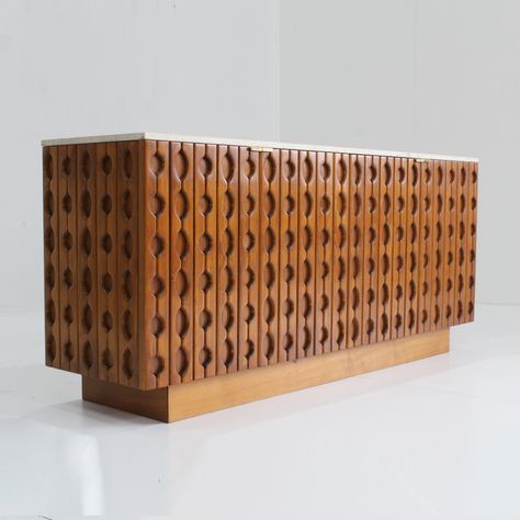 Listed on VNTG.com: Italian Brutalist Sideboard in travertine & wood | #vntg #vintage Travertine And Wood, Brutalist Furniture, Travertine Colors, Sideboard Modern, Contemporary Sideboard, Art Deco Sideboard, Mahogany Sideboard, Joinery Details, Classy Decor