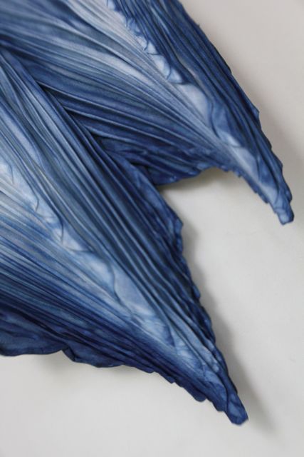 Arashi Shibori Tutorial, Shibori Tutorial, Arashi Shibori, Shibori Scarf, Shibori Fabric, Creating Texture, Shibori Tie Dye, Indigo Shibori, Color Inspo