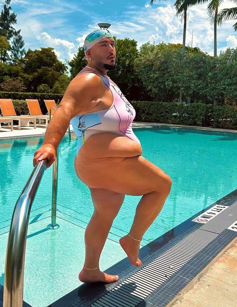 Body-Positive Queer Model Defies the Stigma Around Plus-Size Bodies, Posing in One-Piece Swimsuits and Bikinis Fat People In Bikinis, Model Interview, Plus Size Posing, Swimsuits Photoshoot, Summer Style Guide, Becoming A Model, Best Swimsuits, Fashion Guide, Body Positive