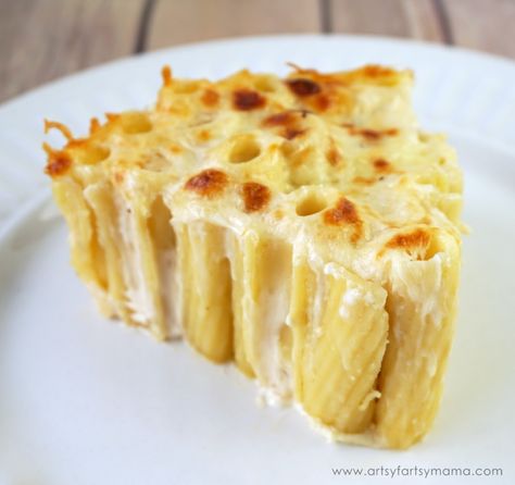 Cheesy Alfredo Rigatoni Pie | artsy-fartsy mama Alfredo Rigatoni, Rigatoni Pie, Rigatoni Pasta Recipes, Springform Pan Recipes, Courtney Williams, Rigatoni Recipes, Pasta Pie, Manicotti Recipe, Food Italian