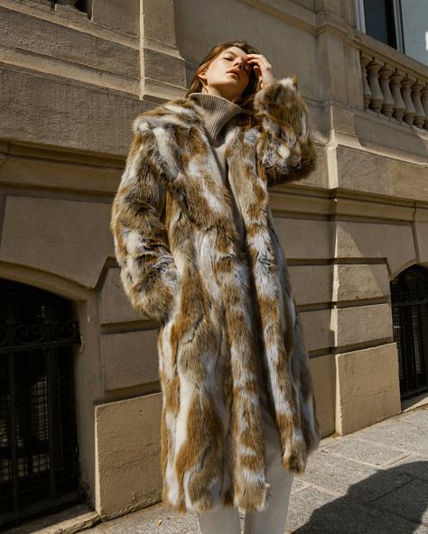 NILI LOTAN Simon Oversized Multi-Colored Faux Fur Coat Fur Outfit, Aesthetic Brown, Fur Clothing, Winter Chic, Streetwear Aesthetic, Nili Lotan, Notch Collar, Faux Fur Coat, Global Fashion