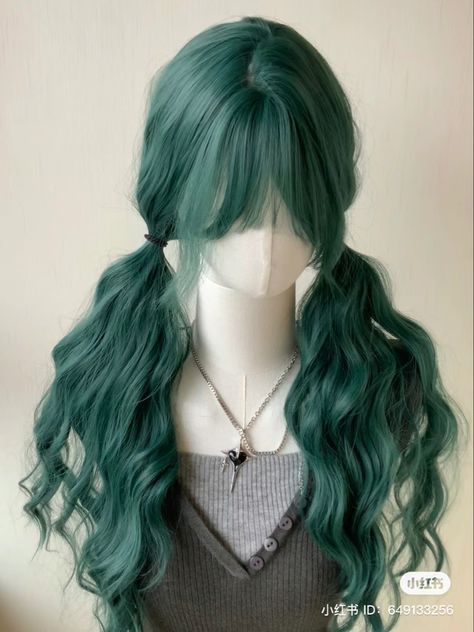 Seaweed Green Hair, Cute Green Hair, Long Green Hair, Hair Claim, Light Green Hair, Hair Stages, Harajuku Hair, Olive Hair, Cool Hair Designs