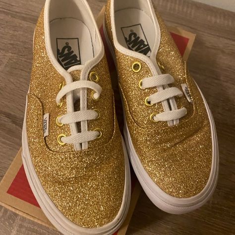 Vans Authentic Glitter Gold Vans Womens Shoes, Tennis Vans, Vans Womens, Tenis Vans, Sweet 16 Birthday Party, Glitter Gold, Sweet 16 Birthday, Vans Authentic, Womens Vans