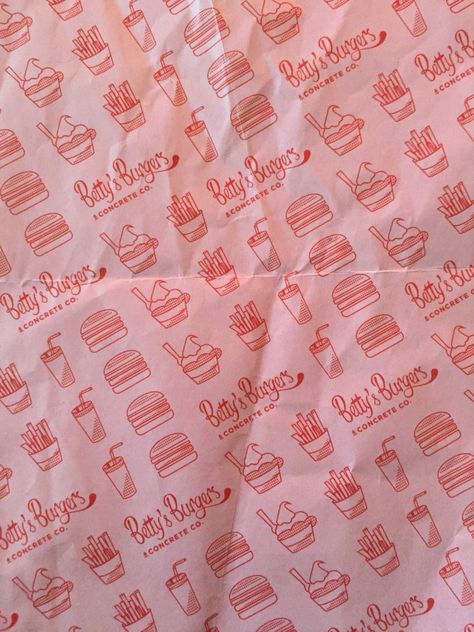 Betty's burger wrapping Bettys Burgers, Burger Branding, Brand Pattern, Graphic Design Branding, Creative Ideas, Branding Design, Branding, Graphic Design, Cake