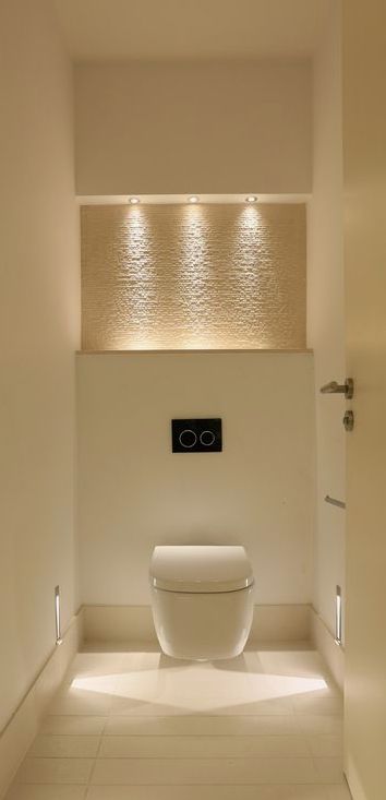 Bathroom Decor Modern Luxury, Bathroom Lighting Ideas, Beautiful Small Bathrooms, Guest Bathroom Design, Feature Wall Design, Baroque Decor, Bathroom Dimensions, Bathroom Inspiration Modern, Toilet Design