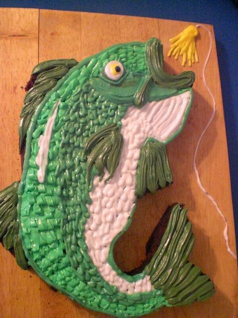 Bass fish cake order Bass Fish Cake, Fish Cake Birthday, Pull Apart Cupcake Cake, Fishing Birthday Party, Pull Apart Cupcakes, Cake Templates, Bass Fish, Fishing Birthday, Fish Cake