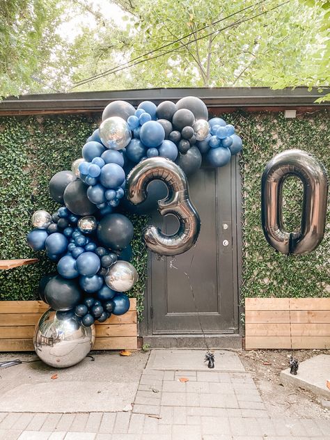 30 Balloons Number, 30th Birthday Balloon Arch, Birthday Balloon Arch, 30th Birthday Balloons, Balloons Number, 30 Balloons, Number Balloons, Boyfriend Birthday, Balloon Arch