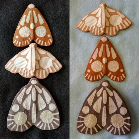 Clay Wall Art Diy Ideas, Ceramics Wall Art, Texture Objects, Moth Craft, Moth Ceramic, Clay Moth, Ceramic Butterfly, Moth Art, Insect Art