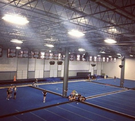 cheer athletics new gym.....I wish we had a gym like this for our school cheer. Cheer Gym Lobby Ideas, Cheer Gym Layout, Dream Neighborhood, Cheer Gym, Crazy Faith, Cheer Aesthetic, Dream Gym, Cheer Extreme, School Cheer