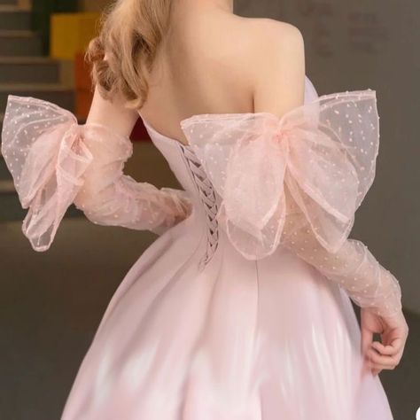 Bridal Gloves, Fairytale Dress, 가을 패션, Fancy Outfits, Ball Dresses, Fancy Dresses, Dream Dress, Princess Dress, Pretty Dresses