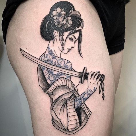 Asian Tattoo Sleeve, Tato Geisha, Traditional Japanese Tattoo Sleeve, Small Japanese Tattoo, Japanese Tattoo Women, Geisha Tattoo Design, 16 Tattoo, Japanese Tattoo Symbols, Polynesian Tattoos