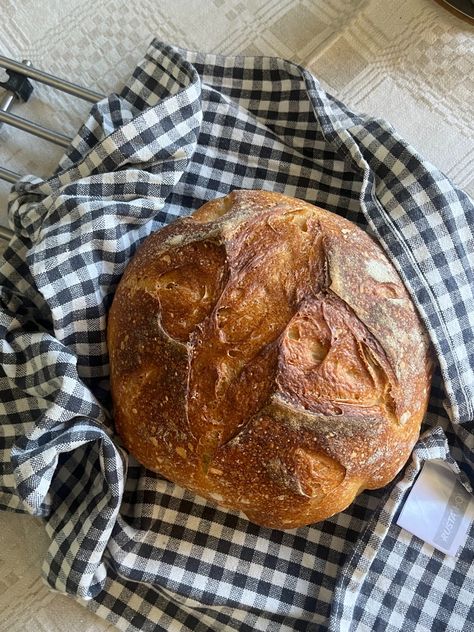 lovely loaf of delicious sourdoug bread #homemade #good #aesthetic #aesthetictumblr #aesthetictumblr #profil #recepie #inspo #home #bread #bake #dough #cottagecore #motivation #healthy Loaf Of Bread Aesthetic, Aesthetic Bread Recipe, Sour Dough Aesthetic, Bread Asthetic Picture, Gluten Free Baking Aesthetic, Cottage Core Cooking Aesthetic, Sourdough Baking Aesthetic, Homemade Baking Aesthetic, Fresh Baked Bread Aesthetic