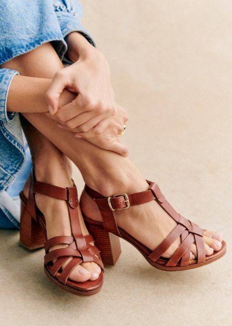 Florence Sandals - Natural heritage - Smooth cowhide leather - Sézane Natural Heritage, Crazy Shoes, Pretty Shoes, Spring 2024, Rubber Heels, Vegetable Tanned Leather, Parisian Style, High Heel Sandals, Dress Blue