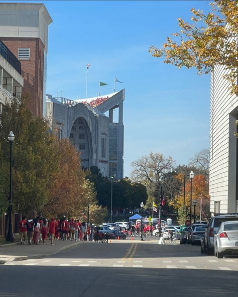 #ohiostate #osu #football #gameday #aesthetic #college #visionboard Ohio State University Aesthetic, Gameday Aesthetic, Campus Aesthetic, Osu Football, School Background, Aesthetic College, College List, Dream College, Football Is Life