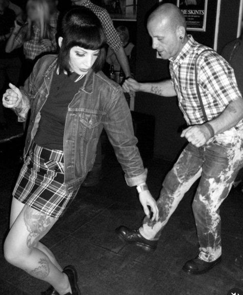 Skinhead Reggae, Ska Music, Skinhead Fashion, Skinhead Girl, Rude Girl, Ska Punk, Teddy Girl, Teddy Boys, Rude Boy