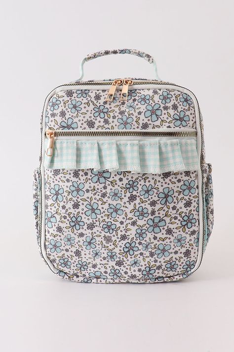 Make lunchtime a blooming good time with our Green Floral Ruffle Lunch Bag! Featuring a playful floral design and charming ruffle detail, this bag adds a touch of fun to your lunch routine. Stay stylish and eco-friendly with this insulated bag, perfect for on-the-go meals. 8*10*3in 25%Cotton 75%Polyester MC403327