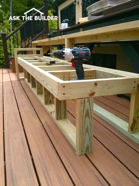 deck bench seating Seating Planter, Deck Bench Seating, Diy Patio Ideas, Built In Bench Seating, Build Deck, Deck Bench, Build A Deck, Garden Bench Seating, Outdoor Bench Seating