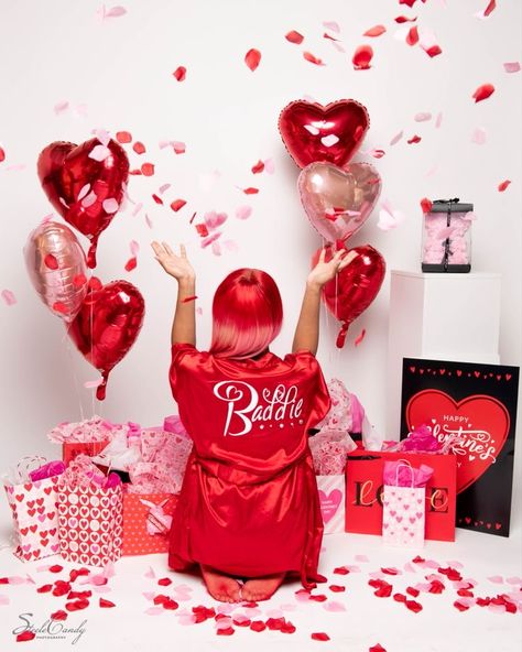 Valentine’s Day Photo Shoot Ideas Black Women, Valentine’s Day Photoshoot Aesthetic, Valentine’s Day Pictures, Valentine Day Photoshoot Black Women, Valentine’s Day Photo Shoot, Valentine Photo Shoot Black Women, Valentines Day Picture Ideas, Valentines Picture Ideas, Valentine’s Day Photo Shoot Ideas