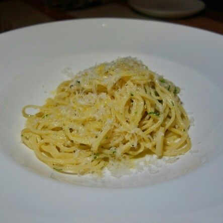 Simplicity. Hand made spaghetti ali olio (garlic, olive oil, peperoncino, parsley and Parmesan) at @LavanderiaResto by @takagnocchi @paulmp25. Might be a surprised to see this served at a modern Argentinian restaurant, but a said 25 million Argentines can trace roots back to Italy. #pasta #chefstasting #offmenu #Montreal #Quebec #FMFinMontreal #FMFLavanderia @ChefAntonioPark Argentinian Restaurant, Italy Pasta, Garlic Olive Oil, Montreal Quebec, Pasta Dishes, Parsley, Parmesan, Montreal, Olive Oil