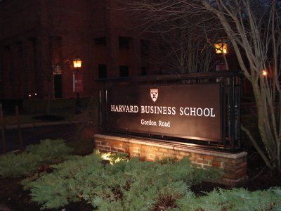 Harvard Economics School, Harvard Mba Aesthetic, Oxford Business School, Stanford Business School, Harvard Business School Aesthetic, Mba Harvard, Daniel Aesthetic, Law Motivation, Victoria + Core