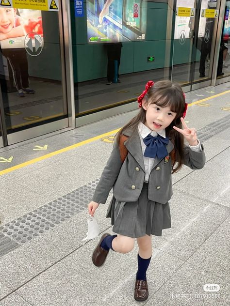 Korean Style Outfits, Rok Mini, Korean Babies, Asian Babies, Toddler Girl Style, Dresses Kids Girl, Kids Fashion Girl, Girly Outfits