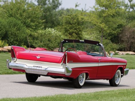 1957 Plymouth Belvedere Convertible | Hipo Fifties Maniac | Flickr Desoto Cars, 50s Cars, Plymouth Satellite, Mid Size Car, Plymouth Cars, School Car, Plymouth Belvedere, Plymouth Fury, Futuristic Style