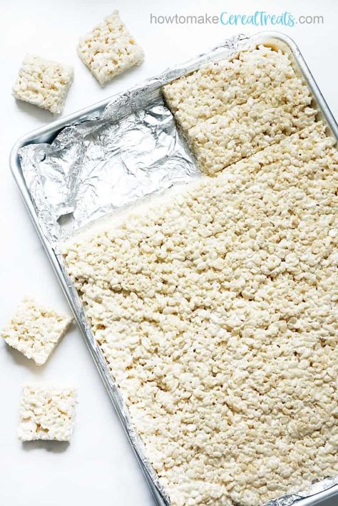 Sheet Pan Rice Krispie Treats, Rice Crispy Treats Recipe Original, Treats For A Crowd, Rice Krispie Treats Original Recipe, Rice Crispies Recipe, Oreo Rice Krispie Treats, Oreo Rice, Rice Crispy Bars, Rice Krispies Recipe