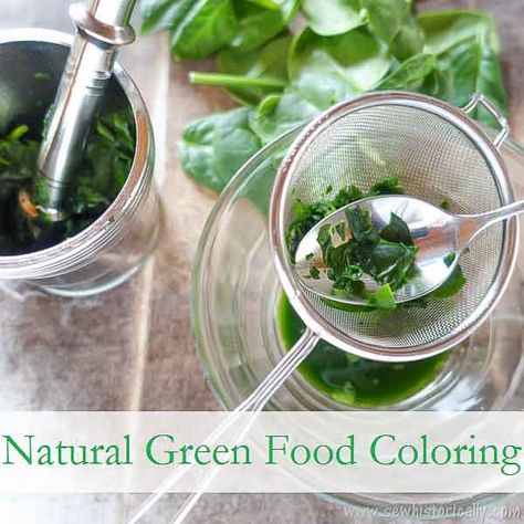 Natural Green Food Dye, Natural Green Food Coloring, Natural Blue Food Coloring, Natural Green Dye, Water Bath Cooking, Food Coloring Chart, Natural Food Dye, Spinach Juice, Natural Food Coloring