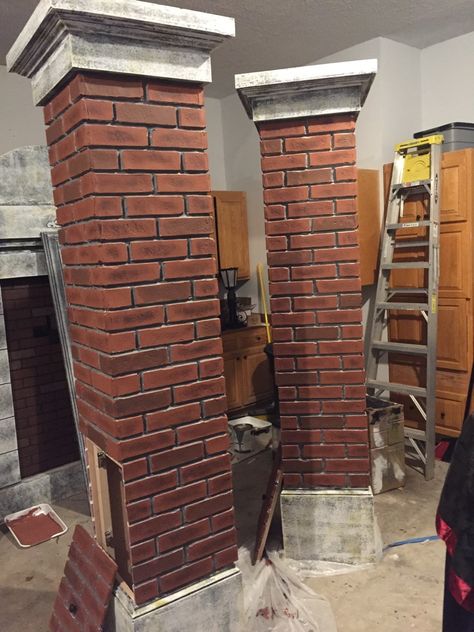 Halloween Yard Displays, Brick Pillars, Theatre Backdrops, Diy Pallet Furniture Bedroom, Haunted Mansion Halloween, Diy Outdoor Storage, Halloween Props Diy, Cushion Storage, Set Design Theatre