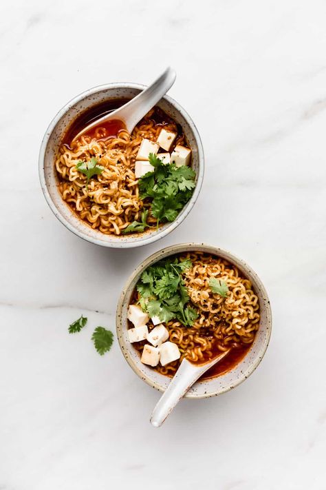 Vegetarian Ramen Recipe, Kimchi Ramen, Vegetarian Ramen, Vegan Kimchi, Fermented Cabbage, Vegan Ramen, Ramen Recipes, Vegan Soups, Full Meal Recipes