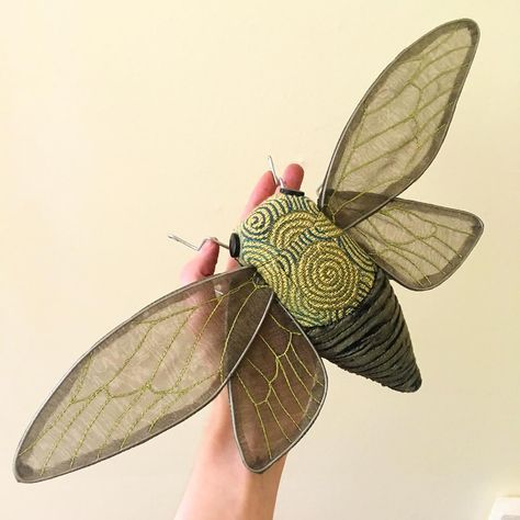 A new cicada for summer. #cicada #bugsofinstagram #bug #insect #wings #fiberart #fabric #textileart #sculpture #softsculpture #wallart #art… Fabric Moth, Insect Wings, Bug Crafts, Bug Art, Textile Sculpture, Fabric Butterfly, Beautiful Bugs, Fibres Textiles, Insect Art