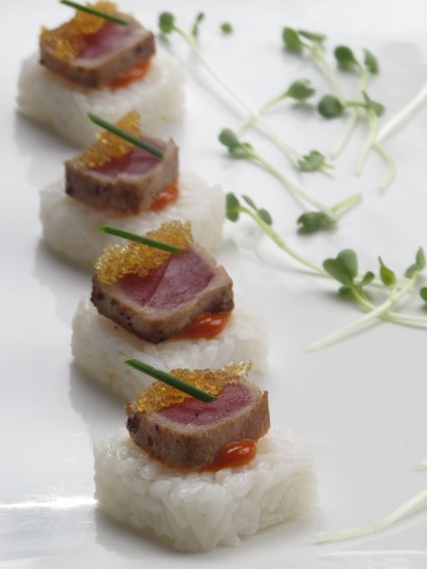 Japanese Canapes Ideas, Japanese Canapes, Japanese Finger Food, Canapes Ideas, Sesame Tuna, Sesame Crusted Tuna, Japanese Rice Cake, Gourmet Food Plating, Gourmet Appetizers