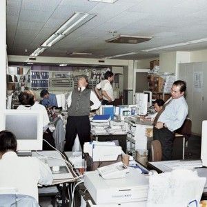 Lars Tunbjörk - Alien at the Office (2004) | #ASX Lars Tunbjörk, Jeff Wall, Small Computer Desk, Office Culture, Retro Office, Desain Editorial, Office Pictures, Office Cubicle, New York Times Magazine