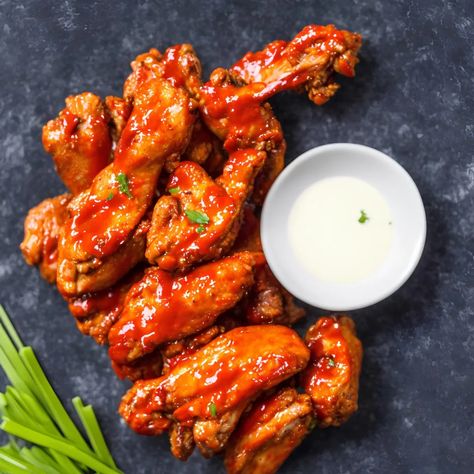 Do you feel that tingling sensation at the tip of your tongue? That’s anticipation building up because today we’re going to talk about one of America’s beloved foods – Buffalo wings.  Now, if you’re picturing bovines with wings, I hate to disappoint, but these spicy beauties don’t come from the buffalos of the wild west. […] The post Buffalo Wings appeared first on Cook with Nabeela. Easy Supper Recipes, Wings Recipe Buffalo, Can Chicken Recipes, Buffalo Chicken Salad, Buffalo Wild, Buffalo Wild Wings, Sauce Chicken, Low Carb Sauces, Wings Recipe