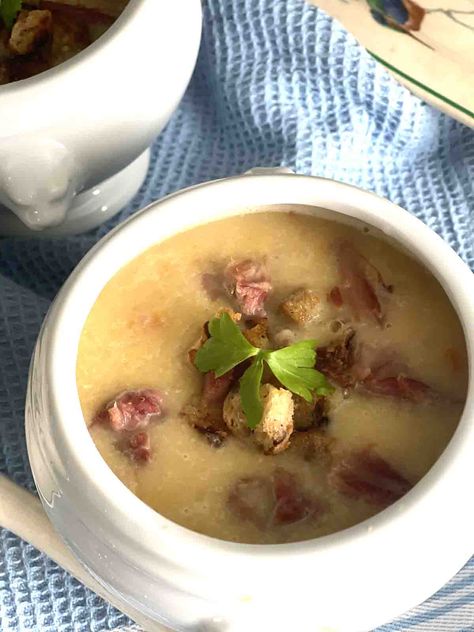 London Particular Soup - Great British Recipes British Food Traditional, Ham Soup Recipes, British Recipes, Pea And Ham Soup, English Peas, Ham Soup, Wine Dinner, Leftover Ham, Soup And Stew