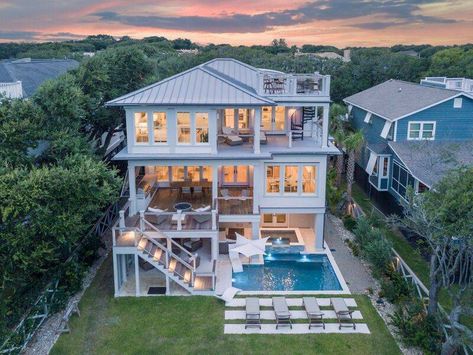 Peaceful Easy Feeling- 2910 Palm Blvd | Exclusive Properties Outer Banks Beach House, Master Ensuite Bathroom, Beach Cottage Exterior, Coastal Exterior, Contemporary Beach House, Beach House Exterior, Beach House Plans, Dream Beach Houses, Cottage Exterior