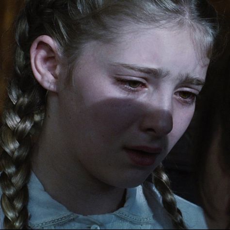 Prim Hunger Games, Primrose Everdeen, Willow Shields, Hunger Games Cast, Games Aesthetic, Daemon Targaryen, Hunger Games 3, Hunger Games Series, Suzanne Collins