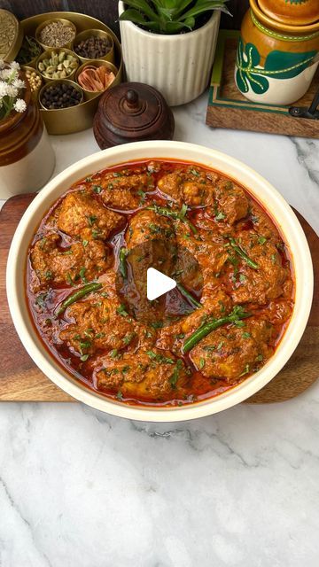 Chicken Bhuna, Achari Chicken, Chicken Masala Recipe, Chicke Recipes, Chicken Tikka Masala Recipes, Tikka Masala Recipe, Chicken Masala, Veg Dishes, Paneer Recipes