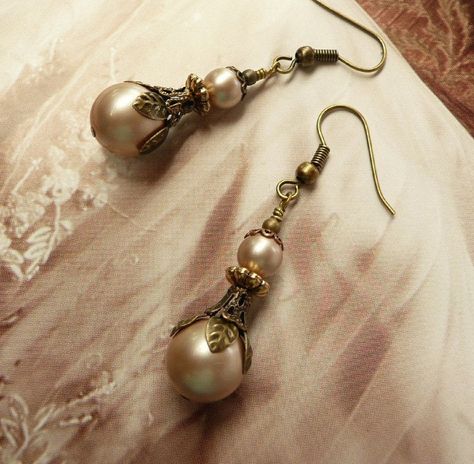 Edwardian Earrings Gold Medieval Jewelry, Champagne Pearl Bridal Earrings, Bronze Pearl Earrings, Edwardian Jewellery, Antique Jewelry Victorian Gold Earrings, Victorian Earrings Antiques, Antique Jewelry Victorian, Champagne Earrings, Beige Earrings, Antique Gold Earrings, Victorian Earrings, Romantic Earrings, Ivory Earrings