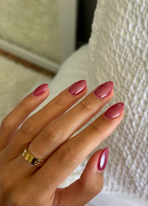 Simple Natural Gel Nails, His Tip Color Nails, Fall Light Nails, Nail Inspo For September, Biab Nails 2024, Nails August 2024 Trends, Nail Colors On Pale Skin, Short Acrylic Round Nails, What To Ask For When Getting Nails Done