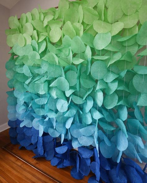 Paper Circle Garland, Whimsical Backdrop, Cer Nocturn, Paper Circle, Circle Garland, Garland Backdrops, Decor Ikea, Green To Blue, Norfolk Va